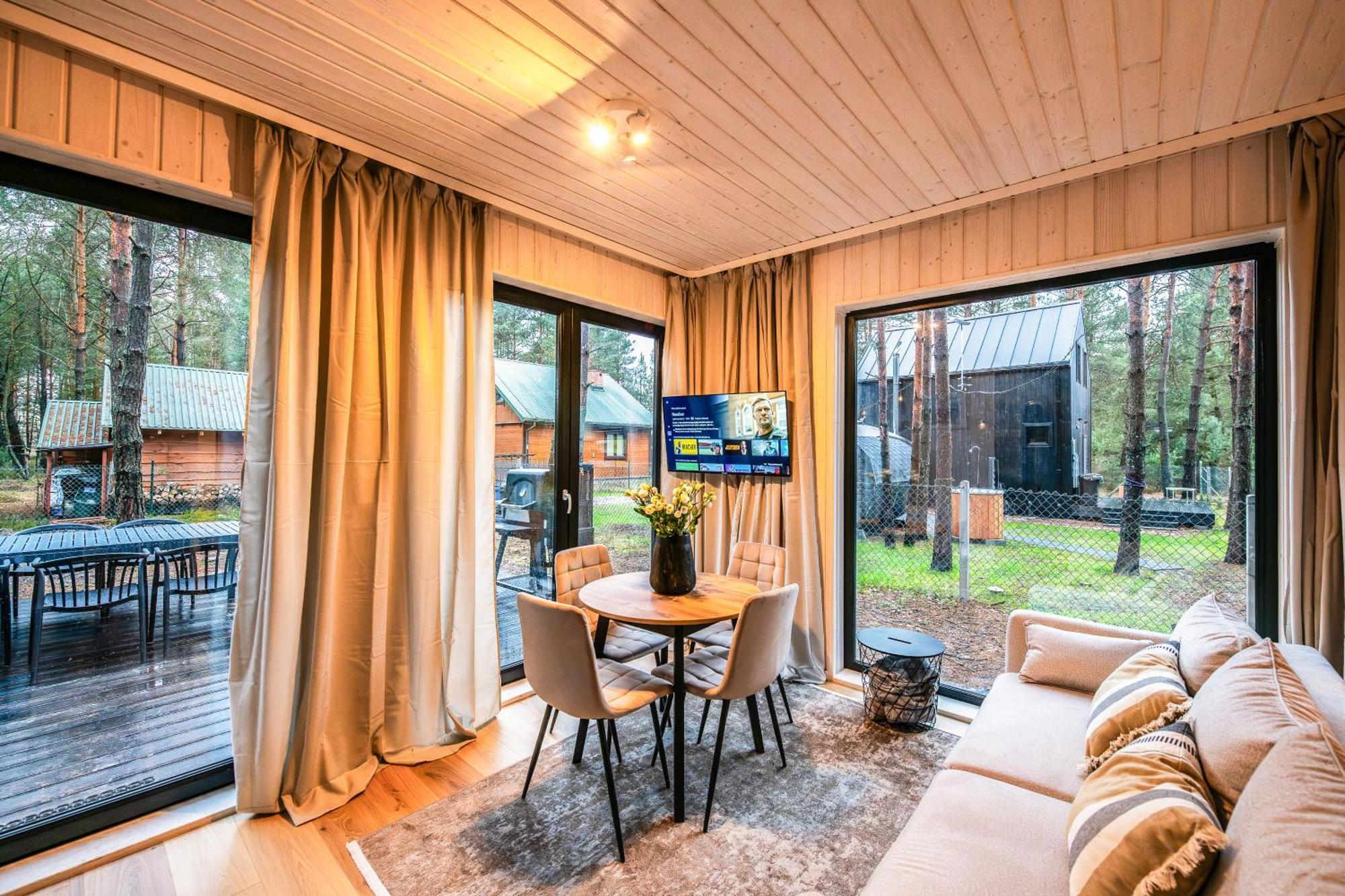 Holiday home Heban Forest Cabin&sauna Starlink Tomczyn
